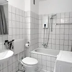 公寓 For Up To 6 Person With 4k Tv And Kitchen *