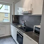 For Up To 6 Person With 4k Tv And Kitchen Appartement Essen
