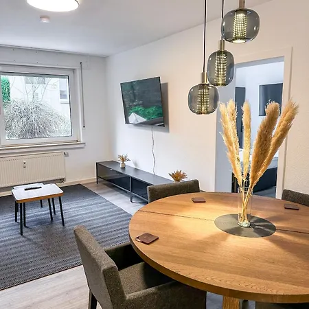 For Up To 6 Person With 4k Tv And Kitchen Apartment